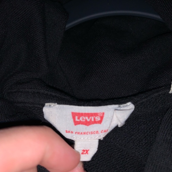 Levi’s womens sweatshirt - Picture 3 of 3